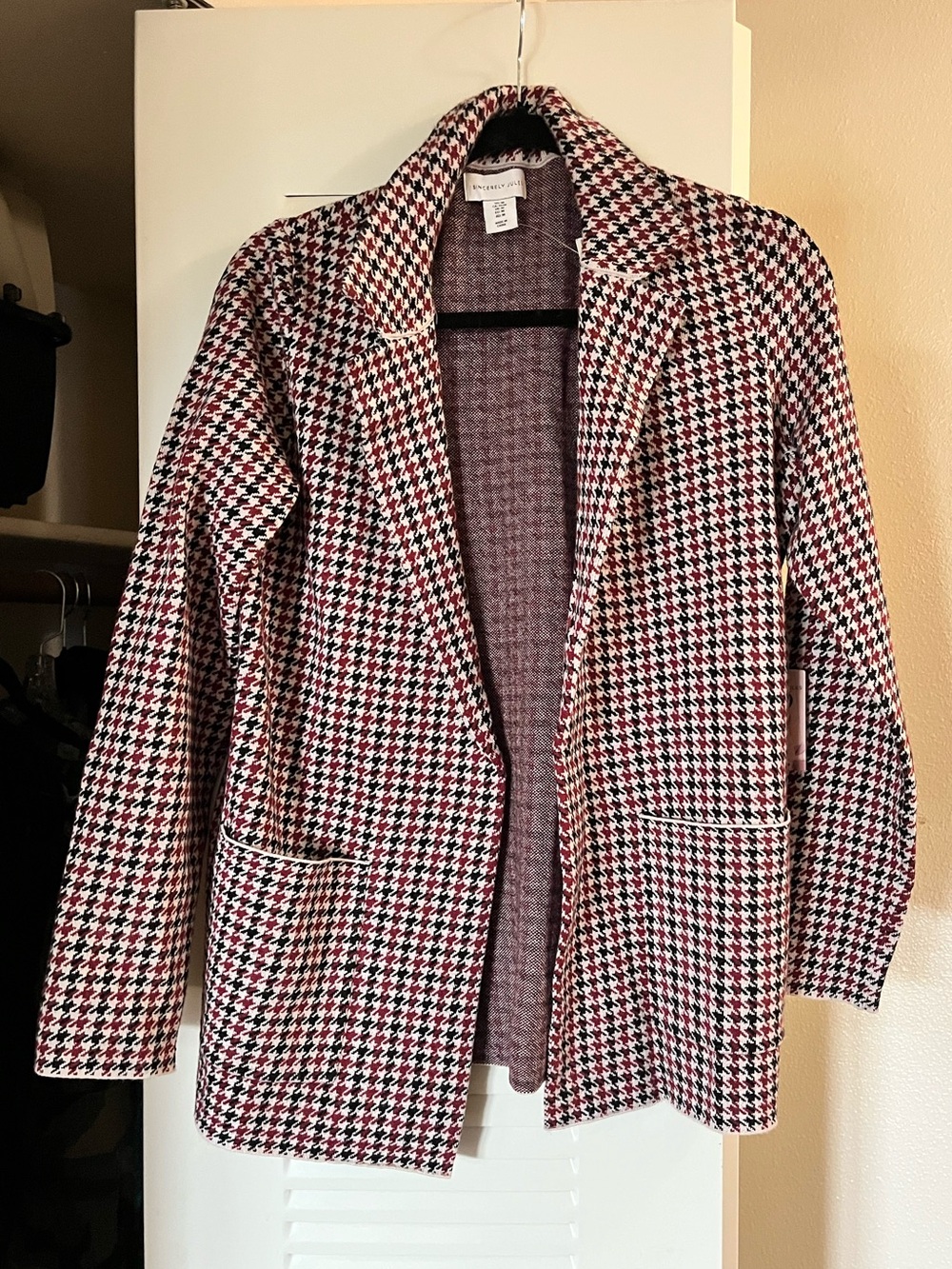 Sincerly Jules Red Black White Houndstooth Open Blazer